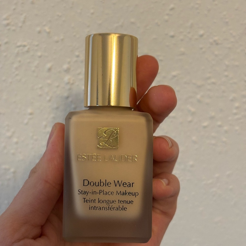 Estee Lauder Double Wear Foundation - 1W1 Bone